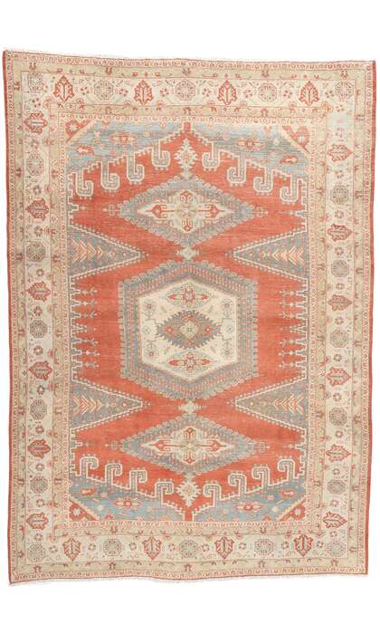 9 x 13 Distressed Vintage Persian Viss Rug 61304